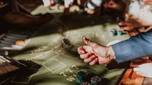 Meja European Roulette langsung dengan dealer profesional dan streaming HD di svp88